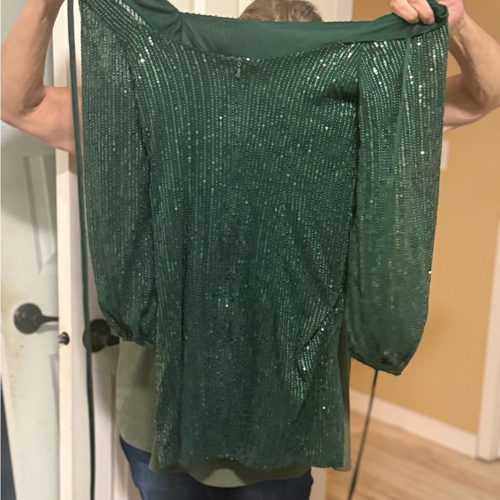 Elegant Green Women's Top size small